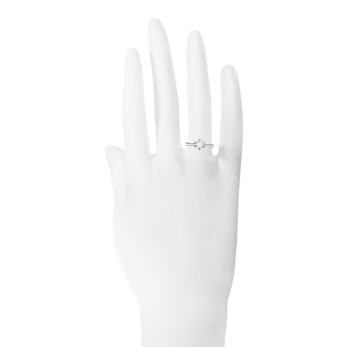 Diamantring Pamplona in Platin - an Hand