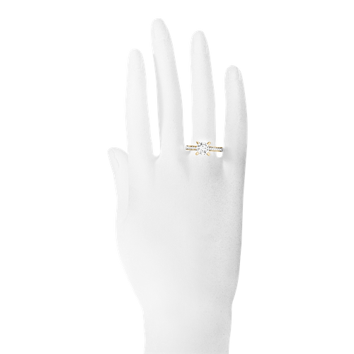 Verlobungsring Gstaad in Gelbgold - an Hand