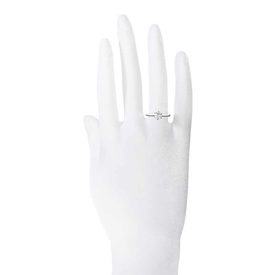 Brillantring Lisbon in Platin - an Hand