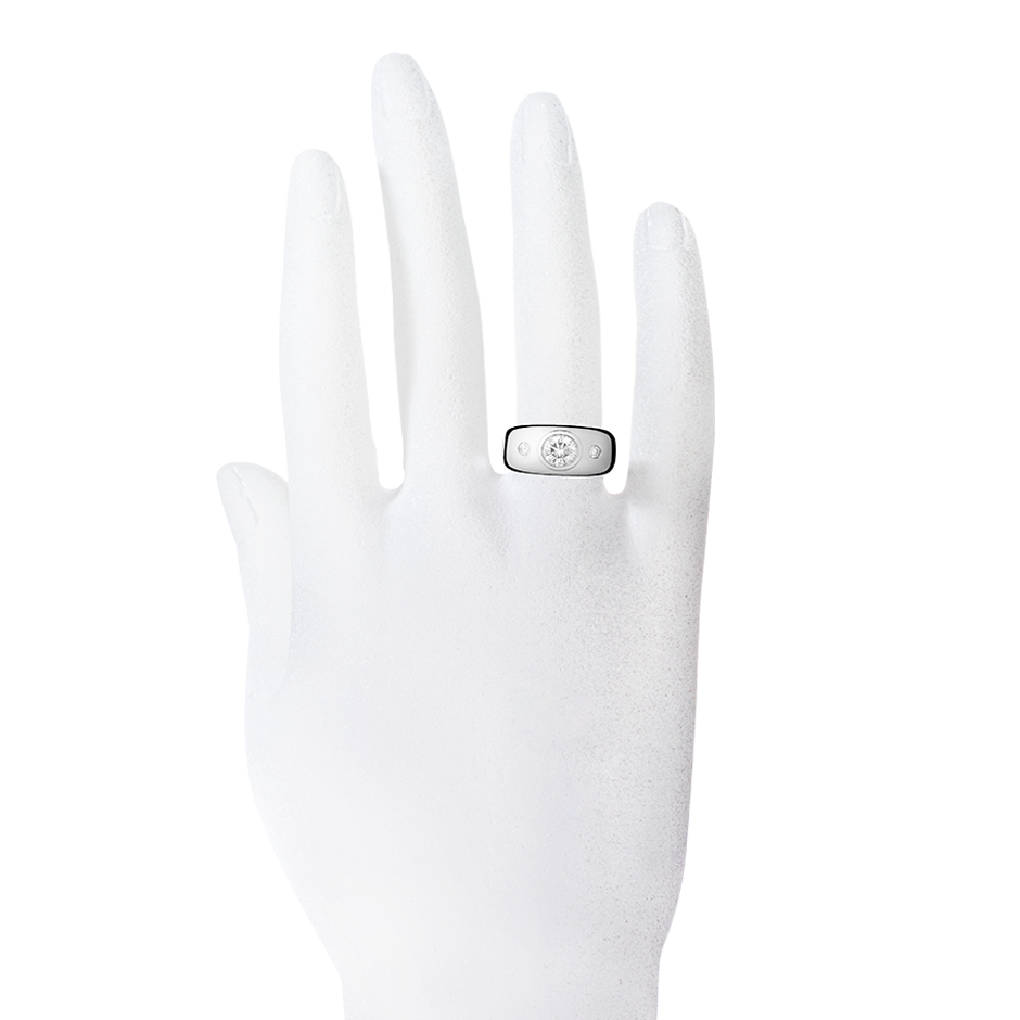 Diamantring Naples in Platin - an Hand
