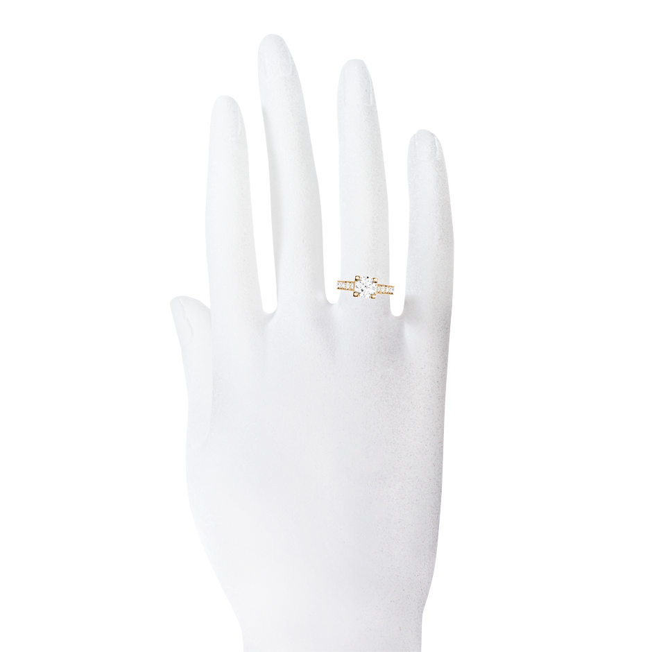 Diamantring Starnberg in Roségold - an Hand