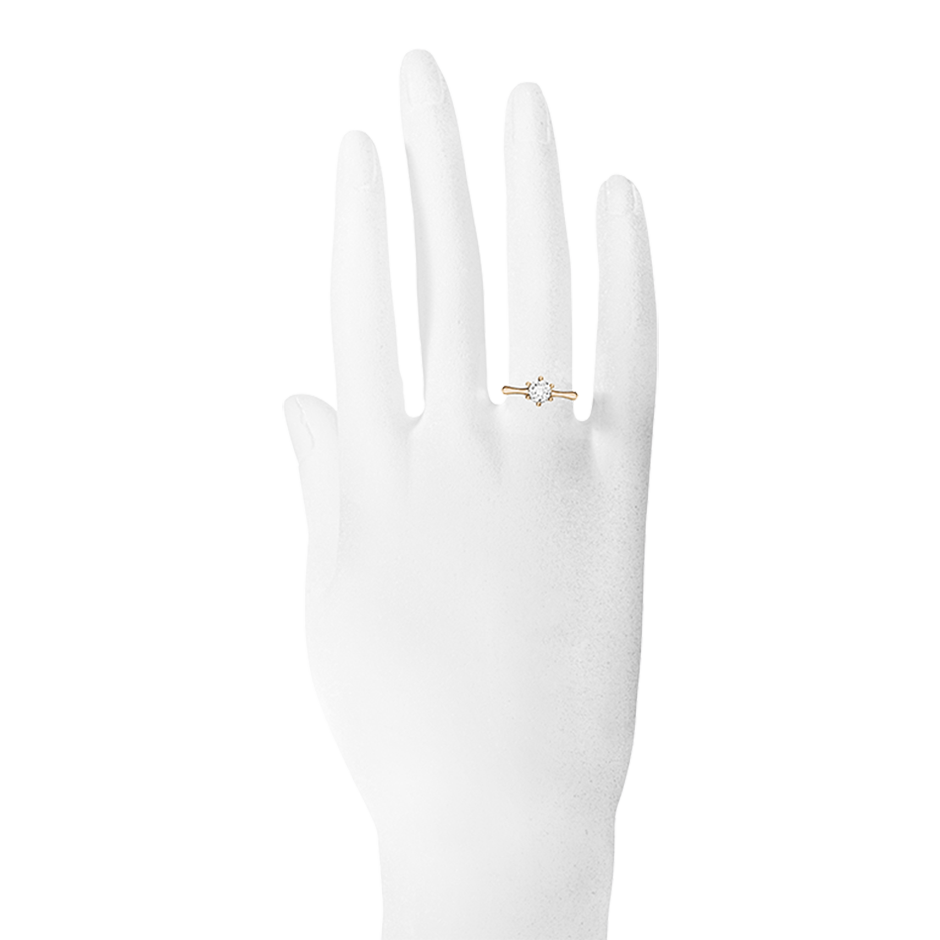 Verlobungsring Pamplona in Roségold - an Hand